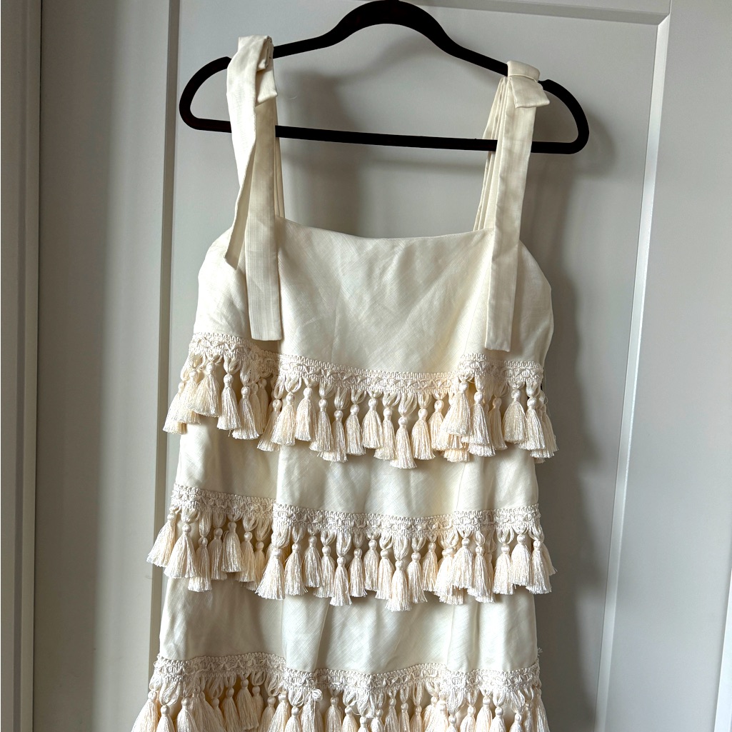 Mestiza Dress Size Medium Short Never Worn Color Beige